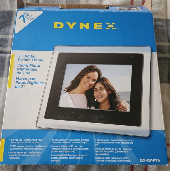 Dynex 7" Digital Frame - Picture 2 of 2